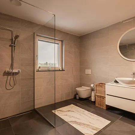 Frigo Pool & Spa - Happy