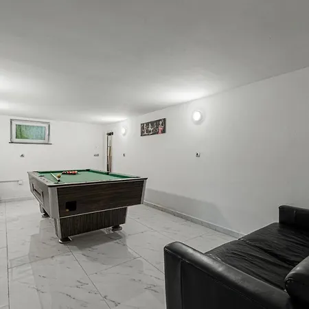 Frigo Pool & Spa - Happy