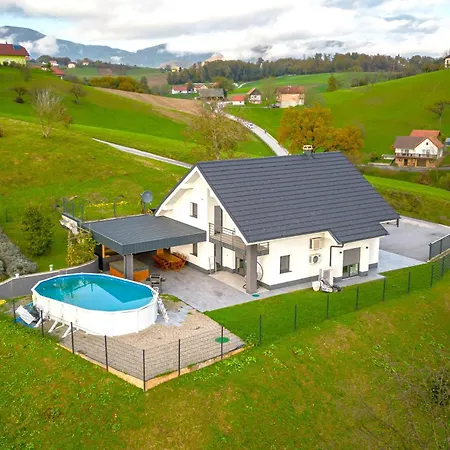 Villa Frigo Pool & Spa - Happy